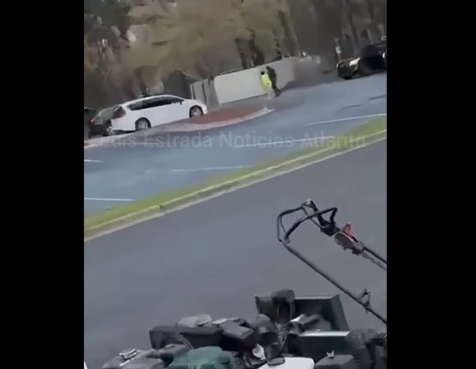 ICE arresta a dos jornaleros cerca de un Walmart de Norcross.