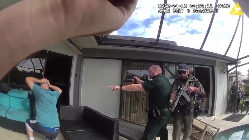 Arrestan a candidato a gobernador por presuntamente pegarle a sus padres, entre otros cargos y...