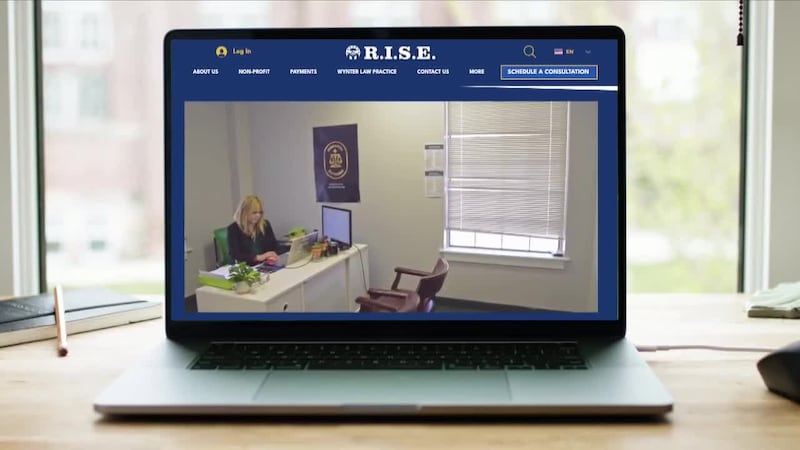 Negocio en Smyrna bajo investigación tras denuncias de hispanos de fraude en trámites de...